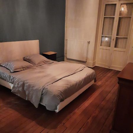 Appartement Jean Paul Sarthe Chalon-sur-Saône Buitenkant foto